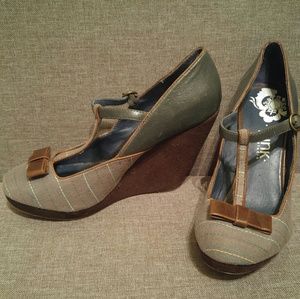 LAST CHANCE 🎉 Colorblock Wedge heels